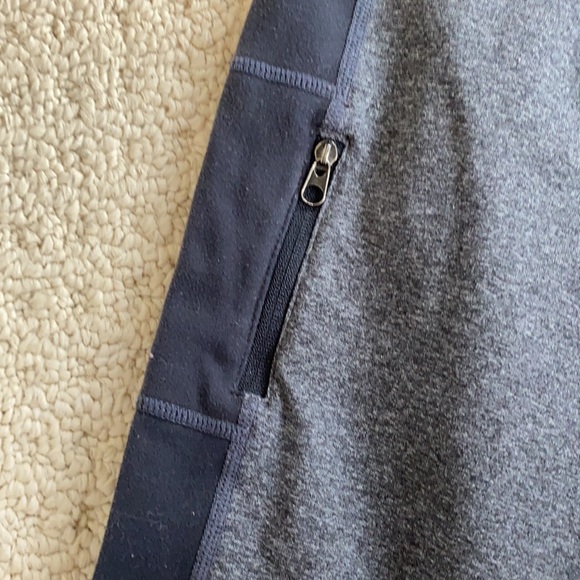 Lululemon Align cropped yoga pants - Picture 4 of 5